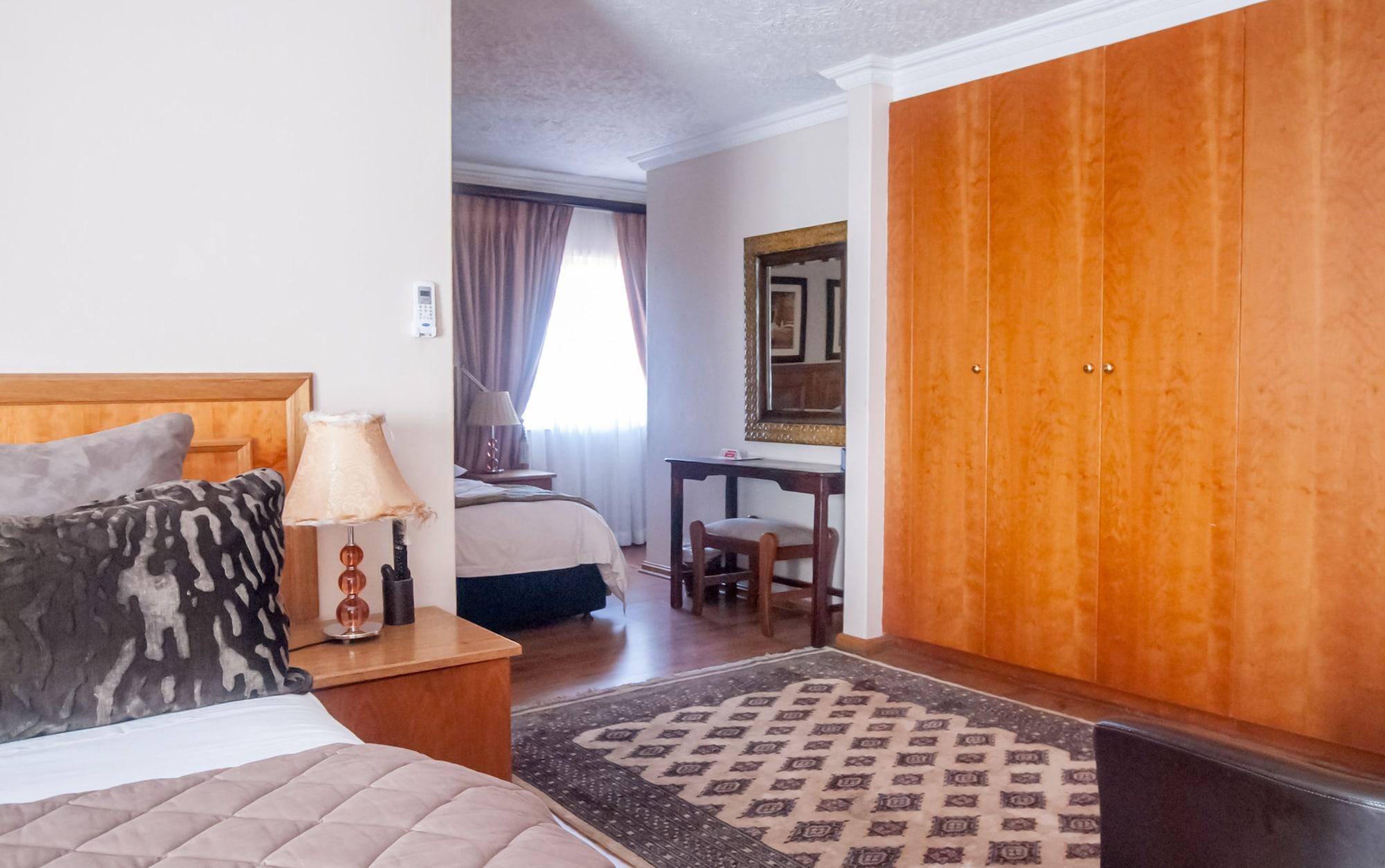 Sunward Park Guest House & Conference Center Boksburg Ngoại thất bức ảnh