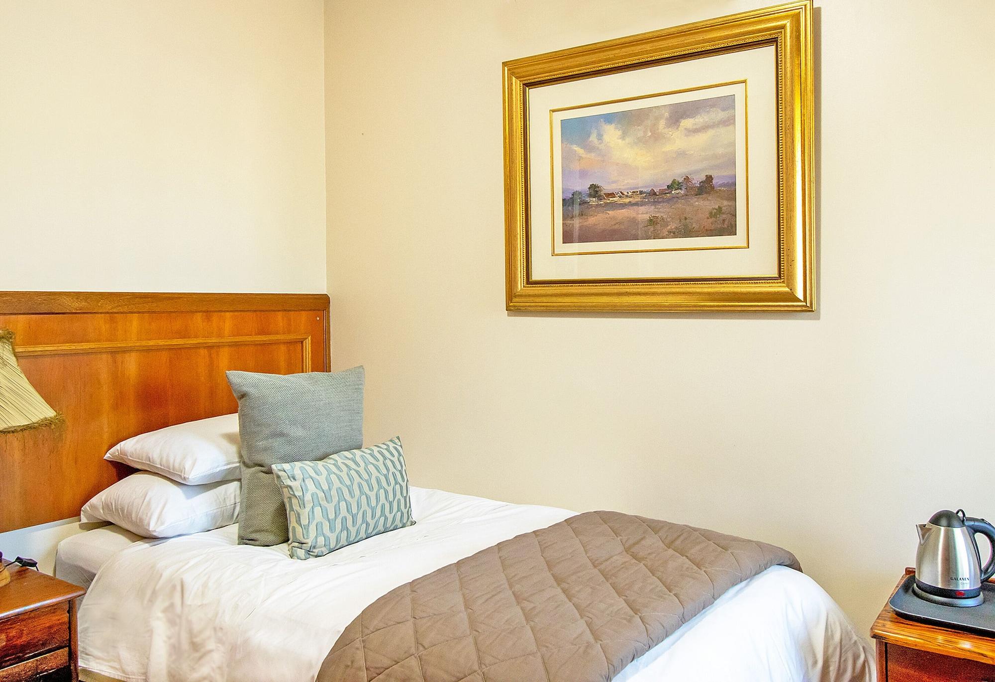 Sunward Park Guest House & Conference Center Boksburg Ngoại thất bức ảnh
