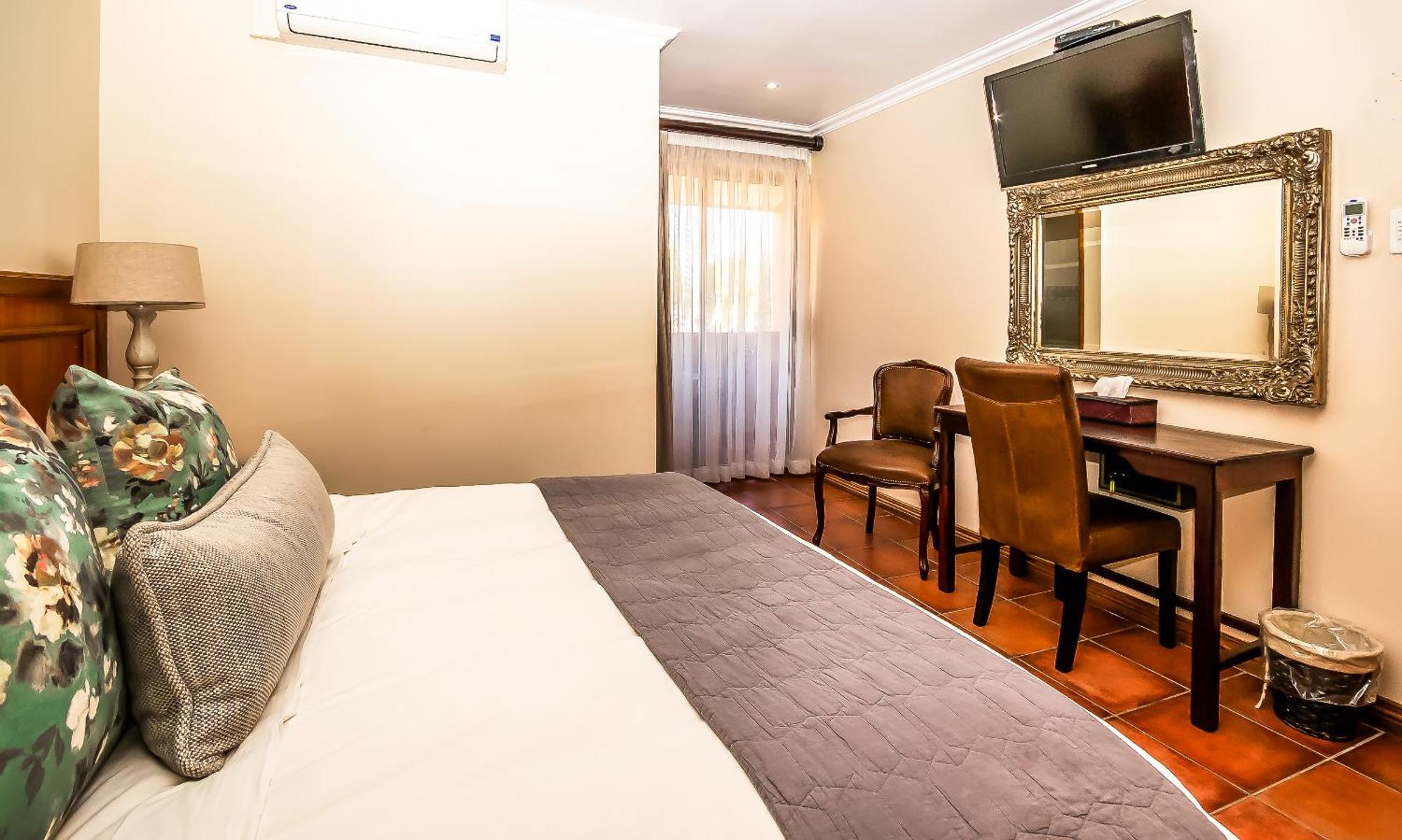 Sunward Park Guest House & Conference Center Boksburg Ngoại thất bức ảnh