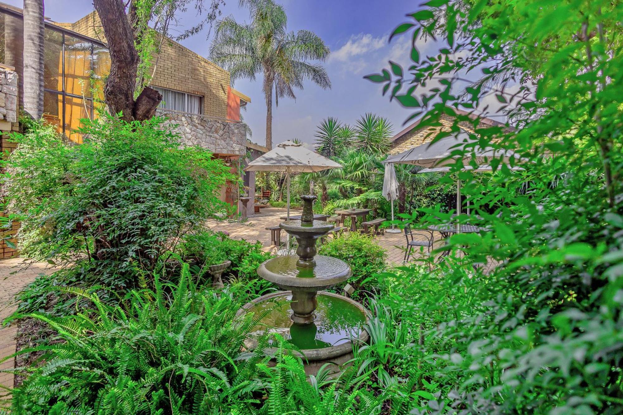 Sunward Park Guest House & Conference Center Boksburg Ngoại thất bức ảnh