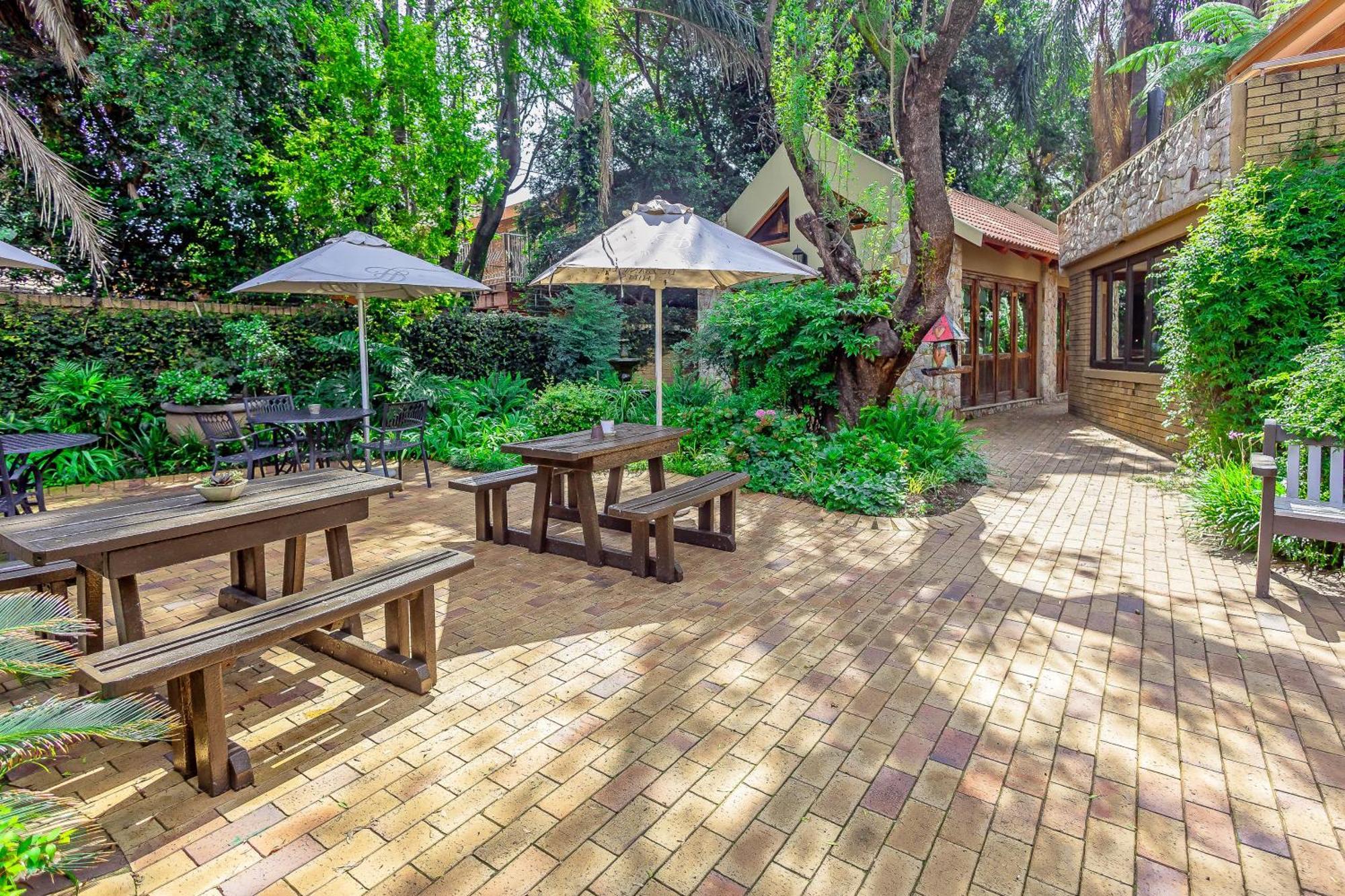 Sunward Park Guest House & Conference Center Boksburg Ngoại thất bức ảnh