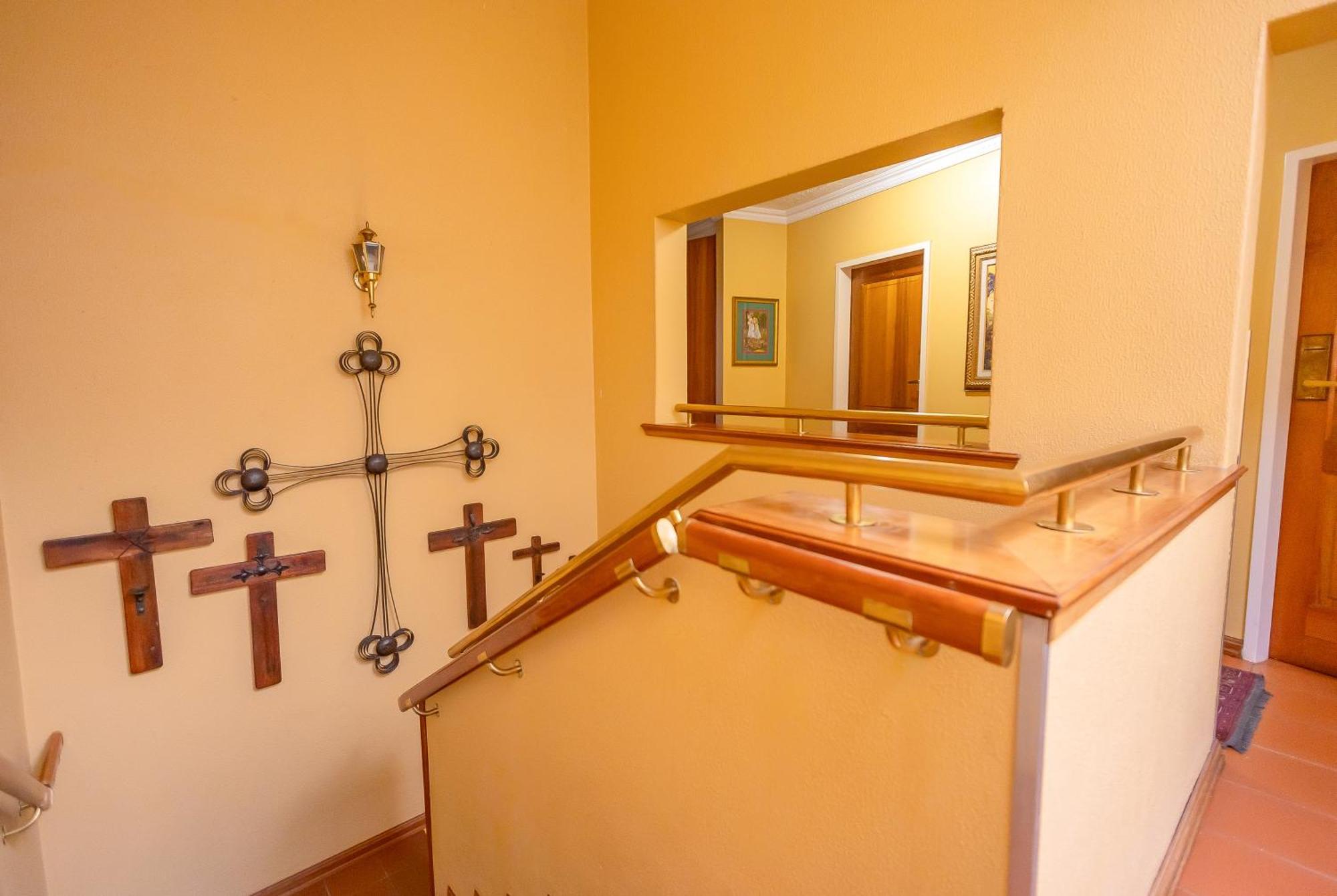 Sunward Park Guest House & Conference Center Boksburg Ngoại thất bức ảnh